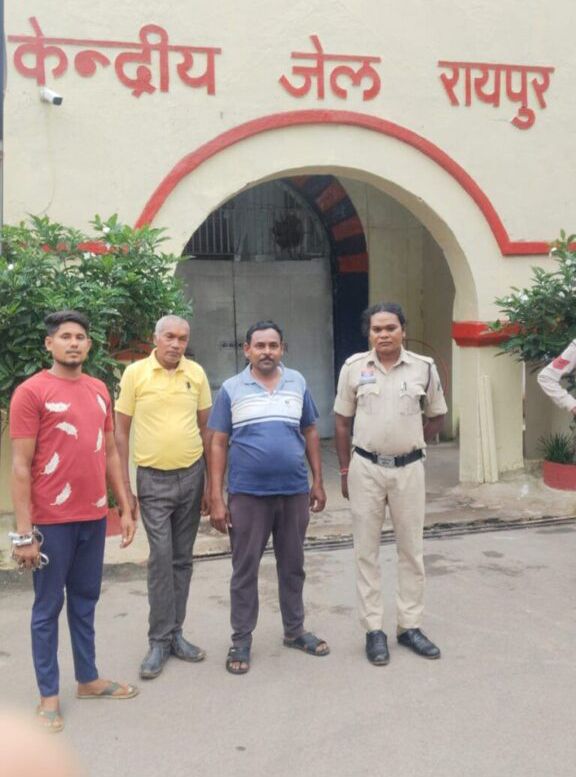 पाइपलाइन विवाद में फरार चल रहे ग्राम सुंगेरा के सरपंच तारणदास साहू सहित तीन आरोपी गिरफ्तार Image Editor Output Image 873554291 17538039289955596651252293983360