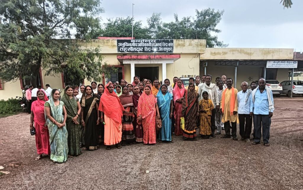 ग्राम पंचायत अल्दा में फर्जी एन ओ सी प्रकरण गरमाया,ग्रामीणों ने जताया आक्रोश Image Editor Output Image 571388775 17561898682052184397225898435285 1024x642