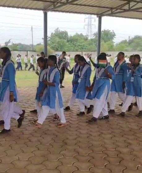 शासकीय उच्चतर माध्यमिक विद्यालय सासाहोली से "हर घर तिरंगा" अभियान के तहत स्कूली छात्रों द्वारा निकाली भव्य तिरंगा यात्रा , Image Editor Output Image380524216 17550949531224466038398480091702