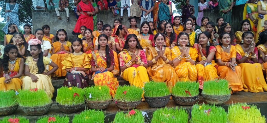 बिलाड़ी गांव मे तिजा पोला पर्व के अवसर पर भोजली विषर्जन किया गया Img 20250823 164839 11781292985836652610 1024x473