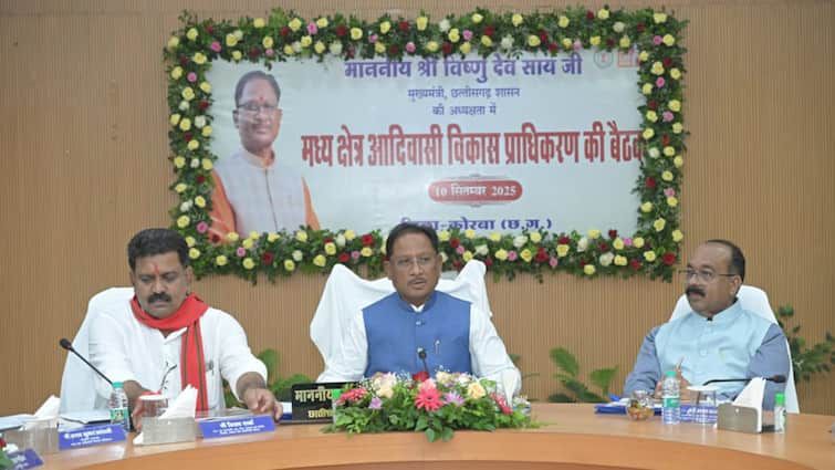 मुख्यमंत्री विष्णुदेव देव साय की कोरबा में ऐतिहासिक बैठक: अनुसूचित क्षेत्रों के विकास को मिली नई रफ्तार A093a9504dd3a81fda92b84bffbfd7821757524776810304 Original1672980698975045459