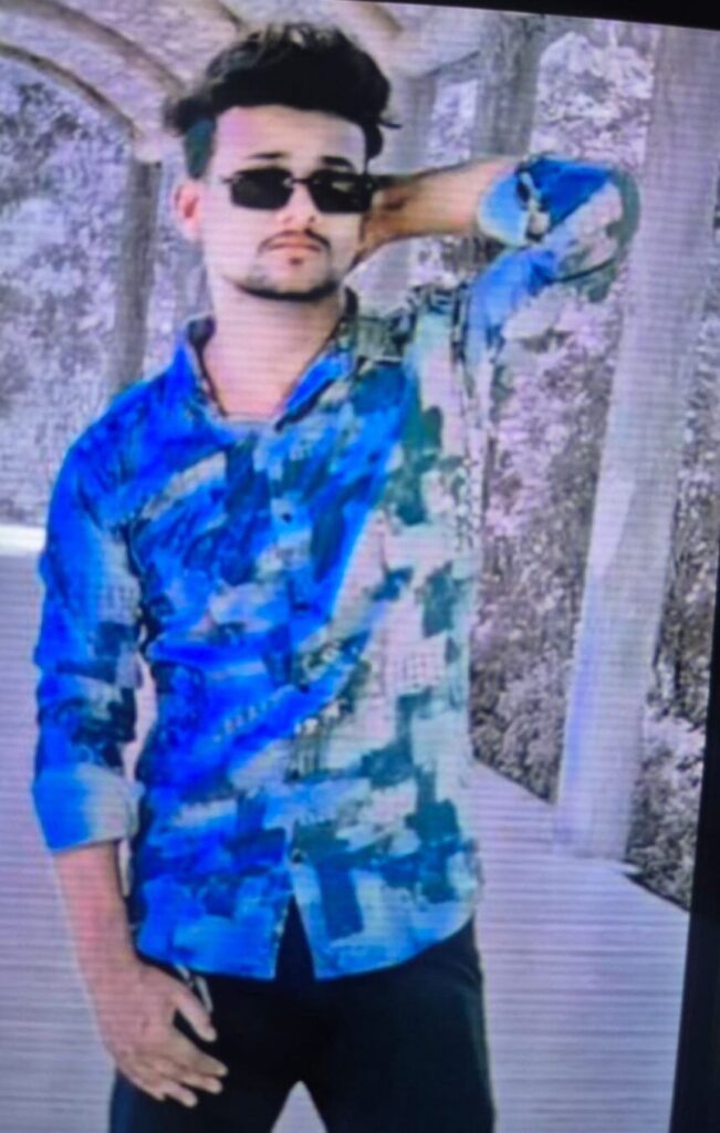 Img 20250930 Wa0011 860x13539124428573389800317 1 651x1024