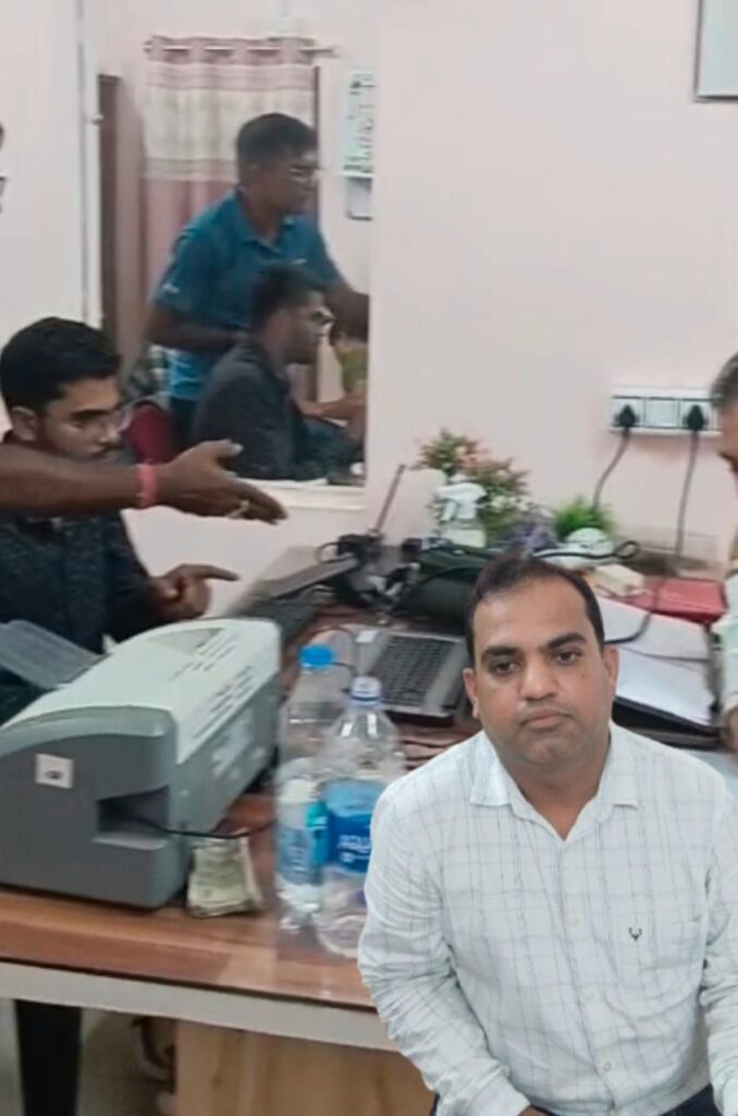 Image Editor Output Image 1510484030 17607911972584754468496180987483 678x1024