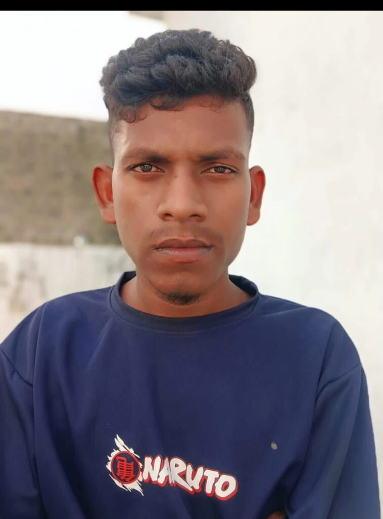 भाटापारा: दतरेंगी बाजार से मोटरसाइकिल चोरी करने वाला आरोपी गिरफ्तार, बिक्री के फिराक में चढ़ा पुलिस के हत्थे Img 20251009 Wa00103922175144617918732 756x1024