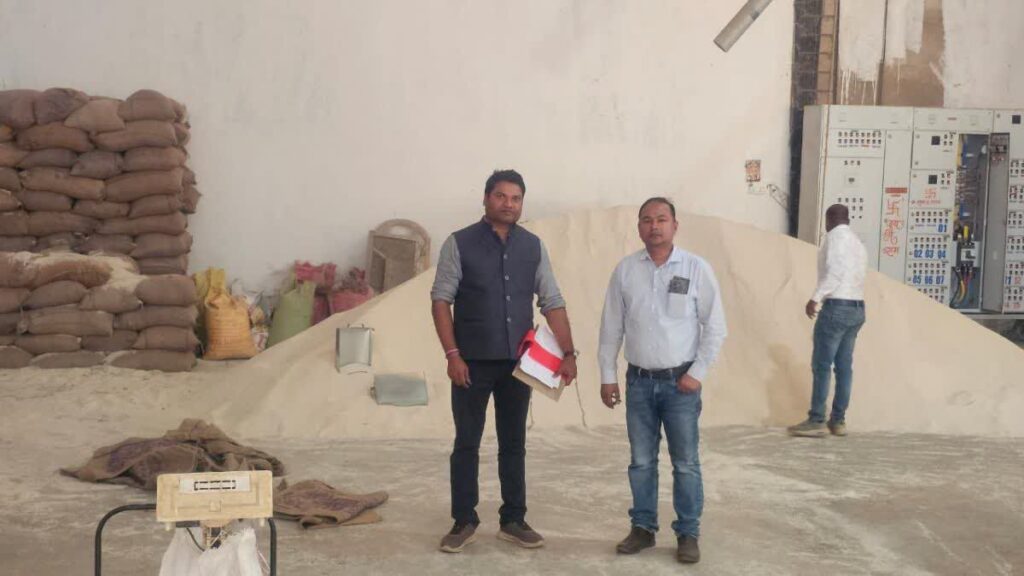 बलौदाबाजार में अवैध धान कारोबार पर प्रशासन का बड़ा प्रहार ,दो करोड़ रुपये से अधिक का धान जब्त, 200 से ज्यादा प्रकरण दर्ज 1200 675 25887393 Thumbnail 16x9 Dhan Kharidi81750341315090398 1024x576